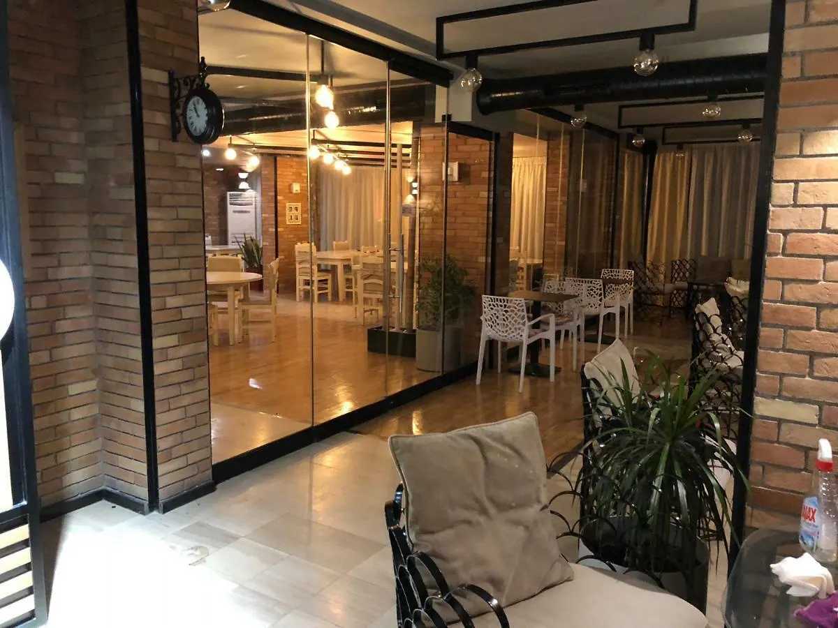 Divino Penthouse Hotel Durrës Vendégház