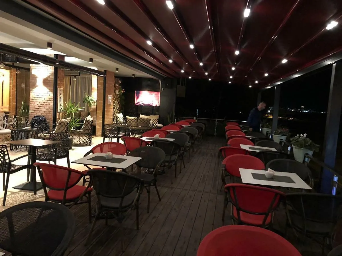 Divino Penthouse Hotel Durrës